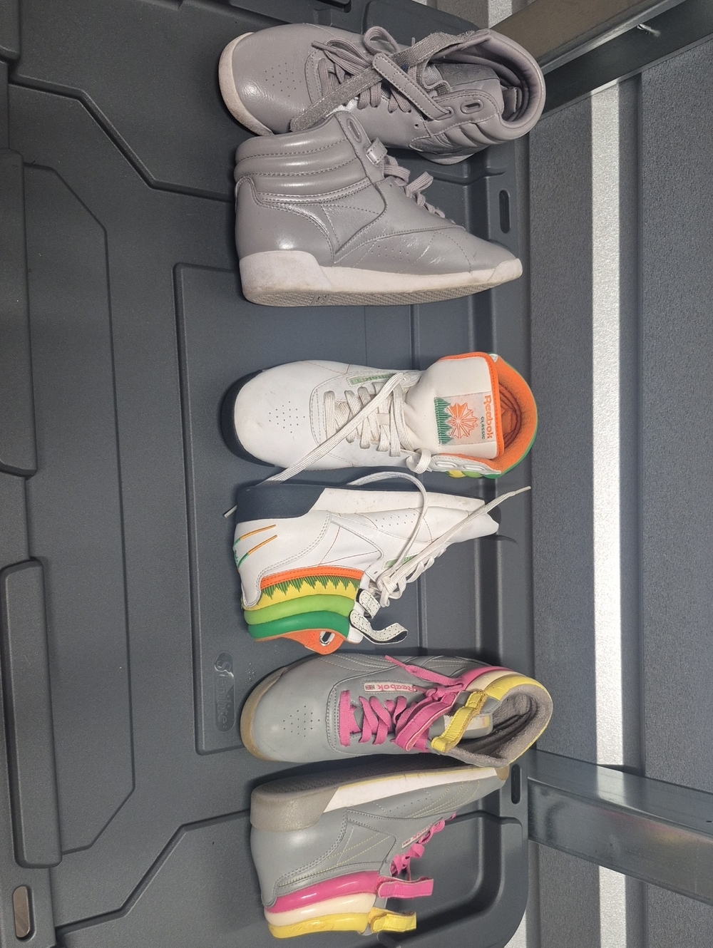 Choose 1 Pair Reebok 8.5